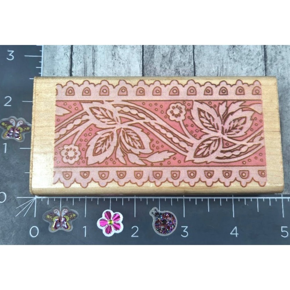 Rubber Stampede Cynthia's Lace Strip A339F Rubber Stamp Wood #Q42